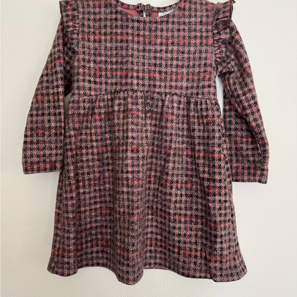 Zara Plaid Ruffle Front Long Sleeve Dress in baby girls size 3-4.